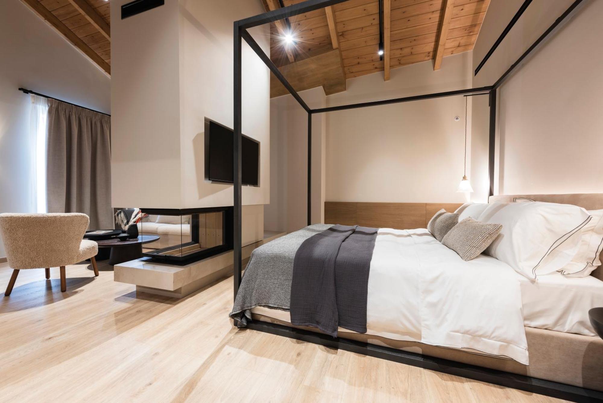Revi Mountain Resort Boutique Hotel Калаврита Номер фото