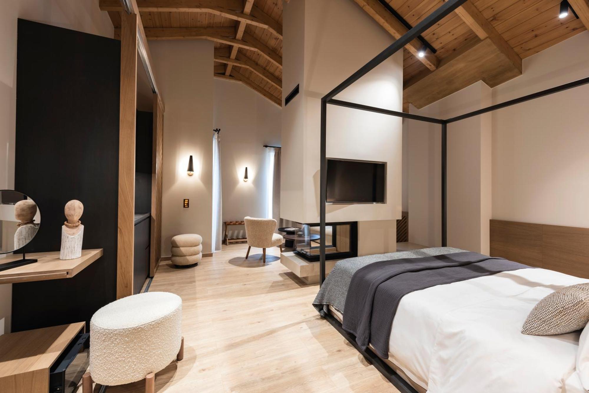 Revi Mountain Resort Boutique Hotel Калаврита Номер фото
